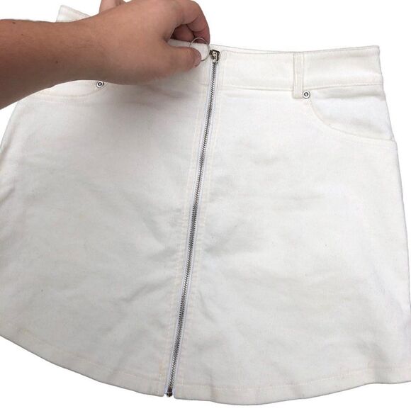 20. Forever 21 Skirt Cream Small - Picture 10 of 10